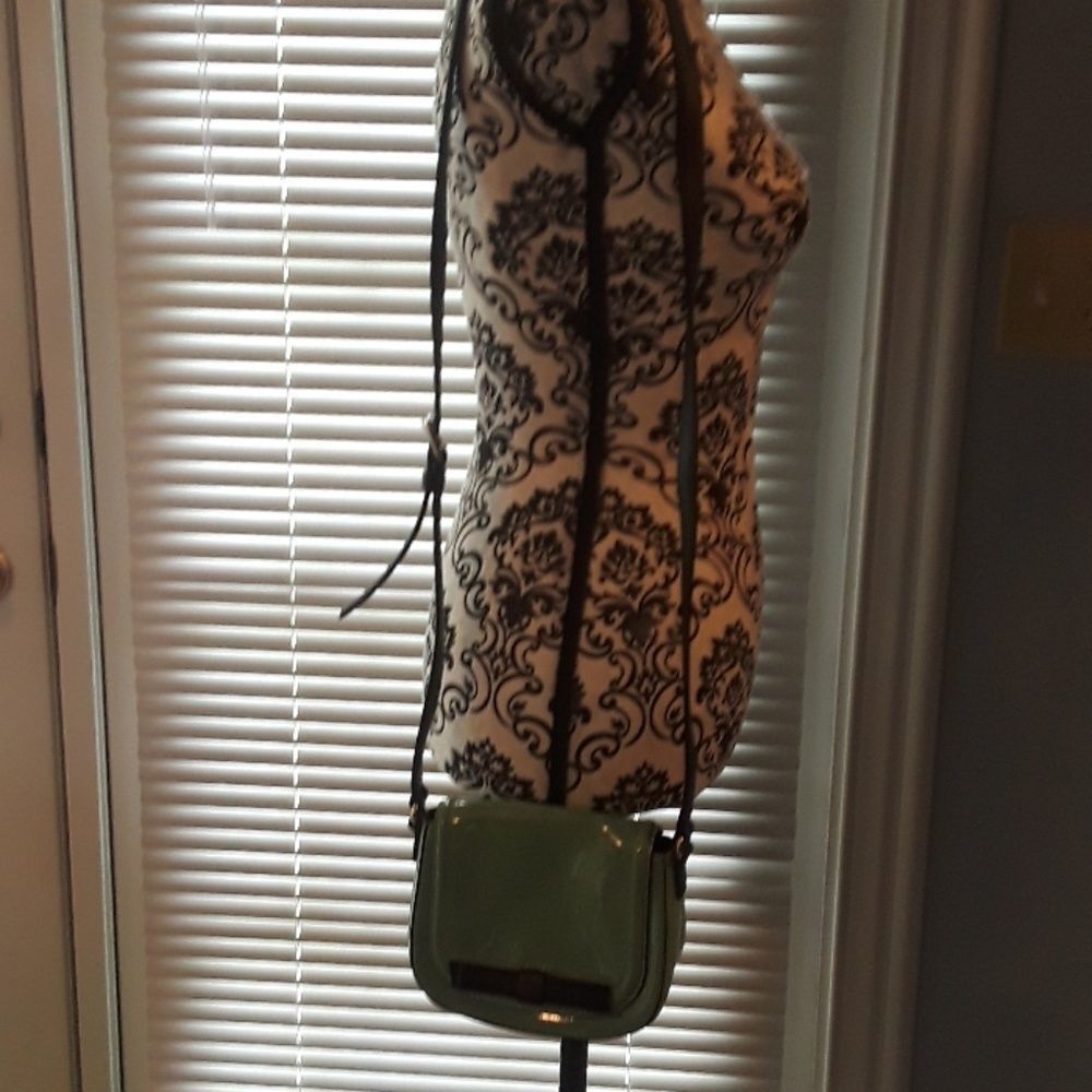 Kate spade jade chelsea park patent leather bag. - Picture 5 of 5